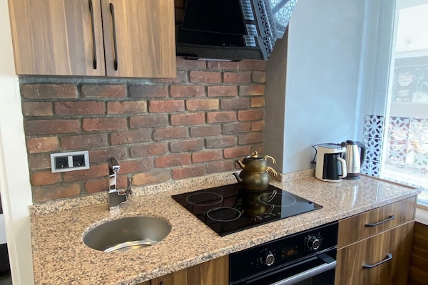 Studio Suite Keluarga | Dapur pribadi | Ketel listrik