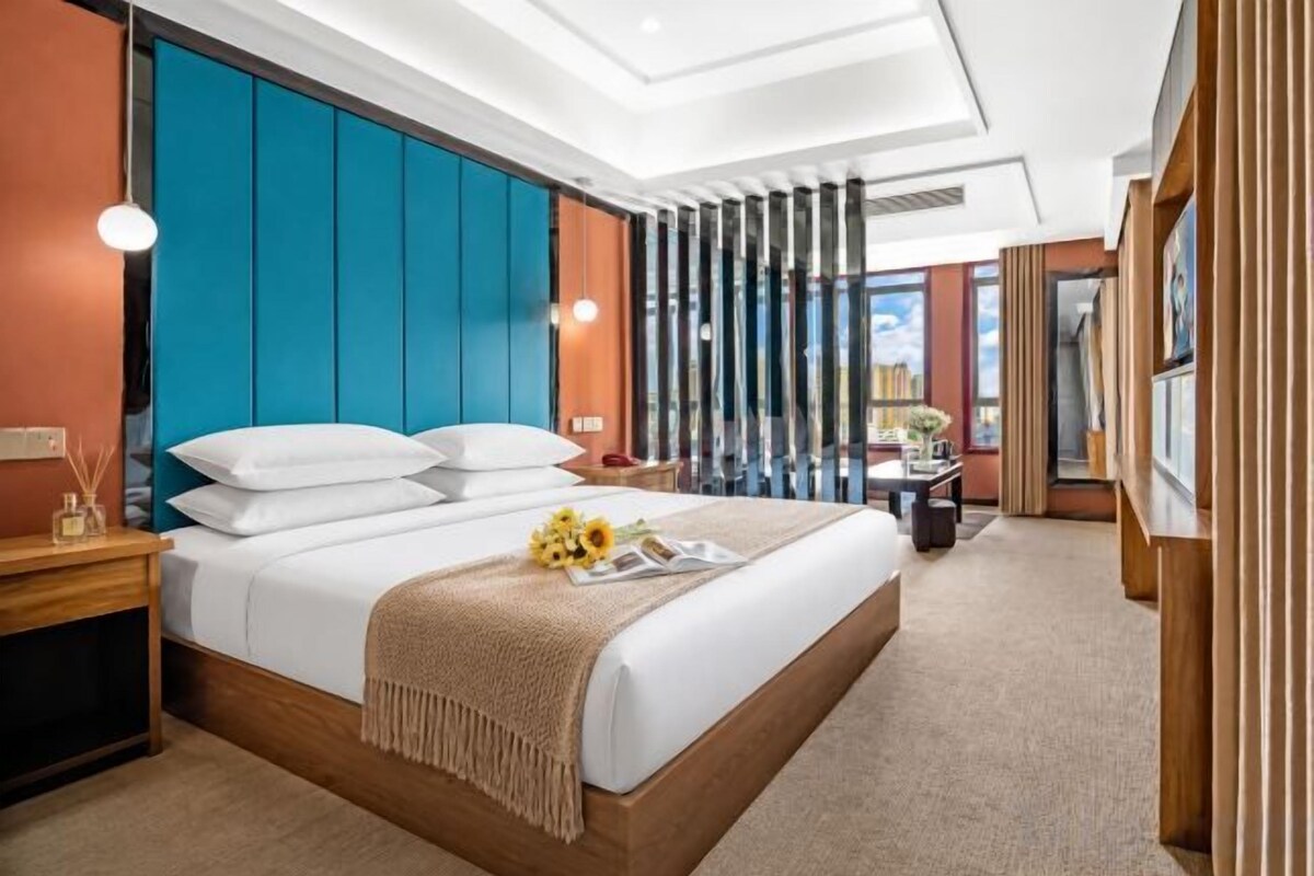 Premier Executive Suite