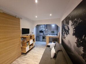 TV