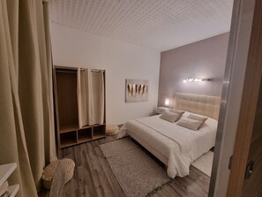 1 chambre, fer et planche à repasser, Wi-Fi gratuit, draps fournis