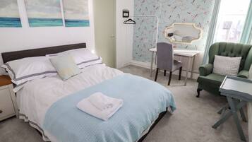 10 chambres, décoration personnalisée, ameublement personnalisé