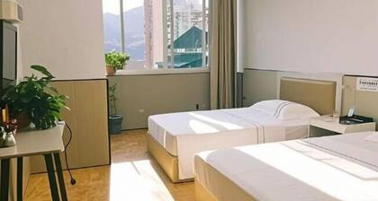 Wushan Kaiyue Business Motel