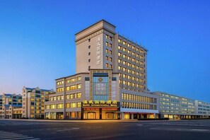 Exterior - Hanwu International Hotel (Wuwei Pedestrian Street Branch) (Wuwei)