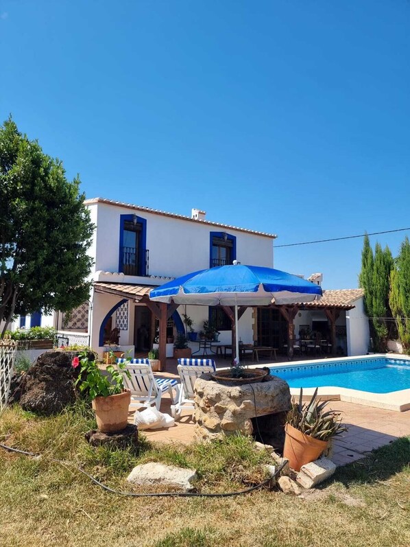 Outdoor pool - Finca La Marina (Dénia)