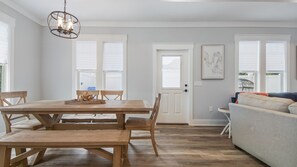 Dining - Panama Jeff’s Beach House in Laguna Beach PCB FL Your Perfect Coastal Retreat  (Panama City Beach)