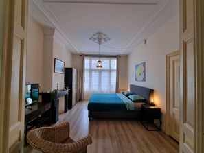 1 bedroom, desk, iron/ironing board, free WiFi