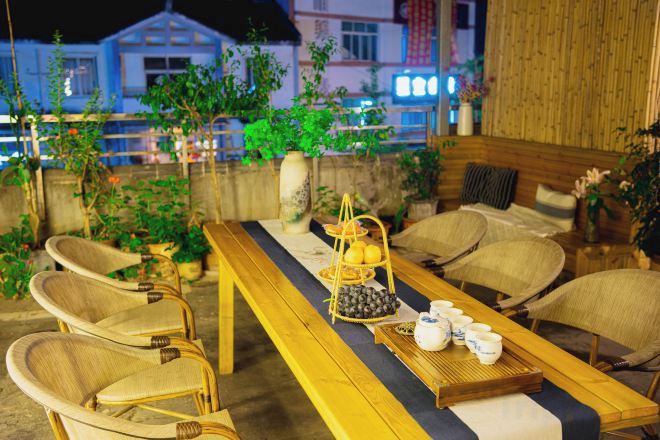 Khu ẩm thực ngoài trời