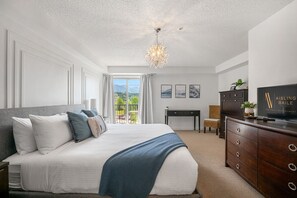 2 bedrooms, desk, free WiFi, bed sheets - Blue Heron Pointe | Lakeview | Pool | Hot Tub |Gym (Invermere)