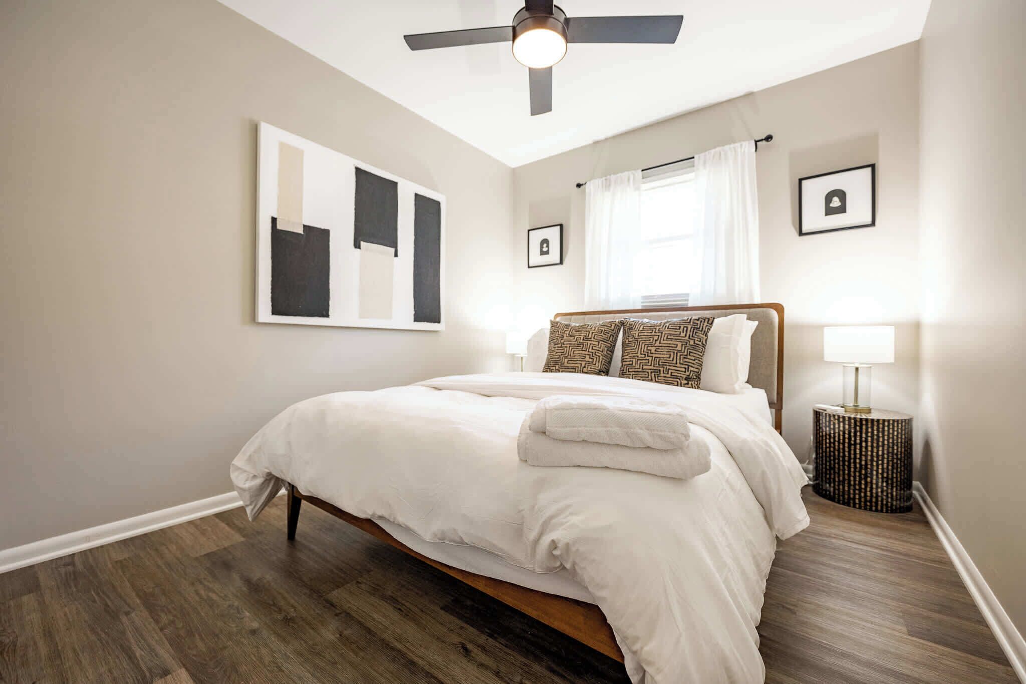 4 chambres, fer et planche à repasser, lit parapluie, Wi-Fi