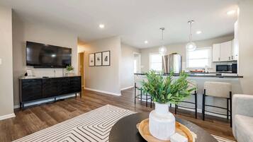 Een televisie, Netflix, Hulu en streamingdiensten