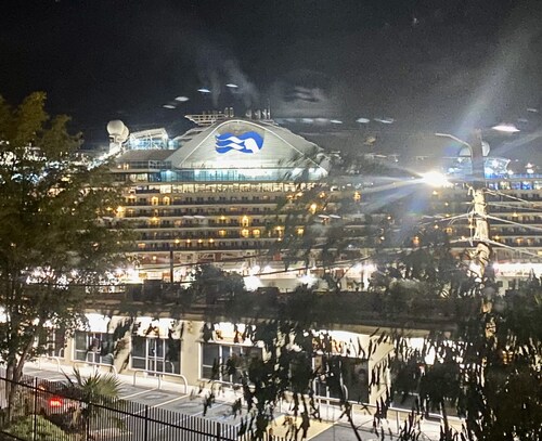 No Chores! 2 BD 2 BA in the heart of Havensight