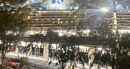 No Chores! 2 BD 2 BA in the heart of Havensight