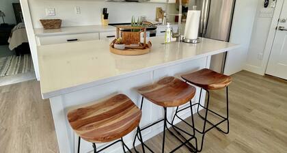 CASITA RETREAT APT: full kitchen, Sleeps 4, near Sand Hollow, Zions, & St George