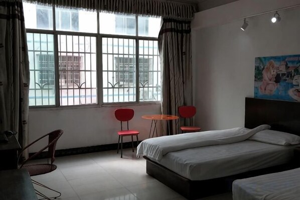 Unclassified image, 1 of 16, button - Qingyuange Hotel (Dao County)