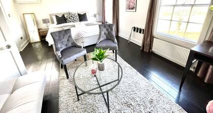 EMMANUEL HOUSE - ⚡️Opulent 1-Bed Apt in Central Cambridge⚡️