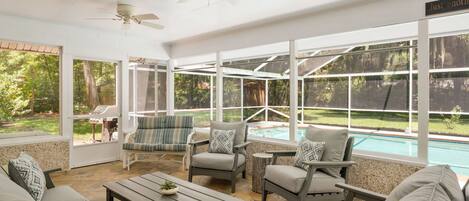 屋外プール、温水プール