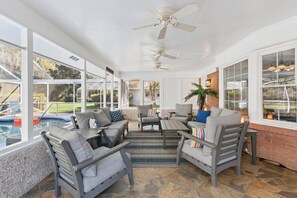 Outdoor pool, a heated pool - Sunset views~Marsh trails~Bikes~Dedicated work space~Private Heated Pool (Jekyll Island)