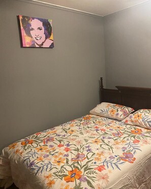 2 chambres, fer et planche à repasser, accès au Wi-Fi (inclus)