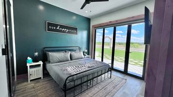 12 bedrooms, iron/ironing board, WiFi, bed sheets