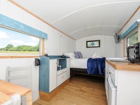 Cottage | Interior. Shepherds Hut