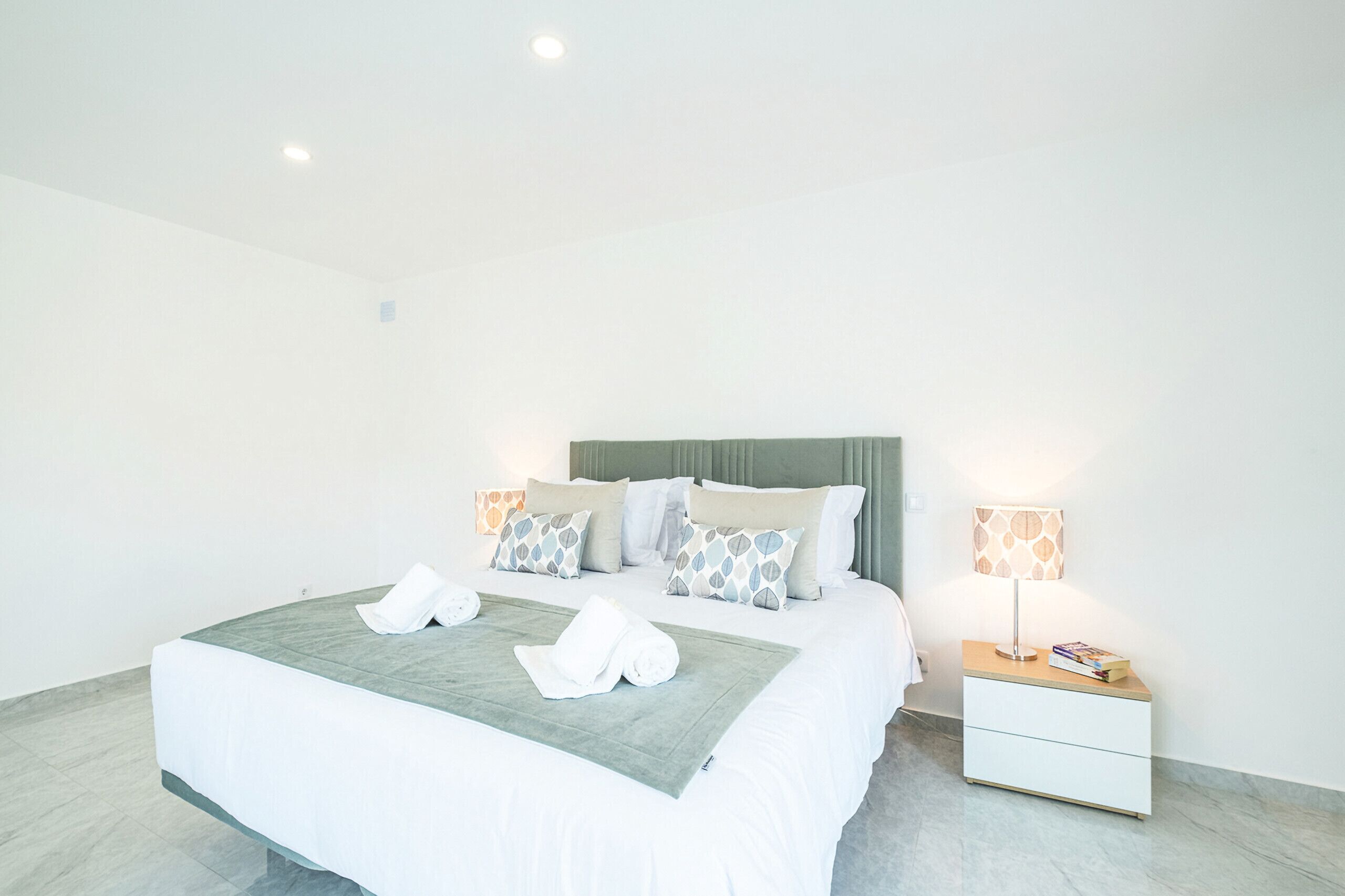 4 Schlafzimmer, Bügeleisen/Bügelbrett, kostenloses WLAN, Bettwäsche