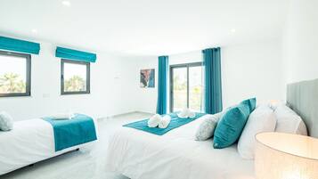 4 habitaciones, tabla de planchar con plancha y wifi gratis