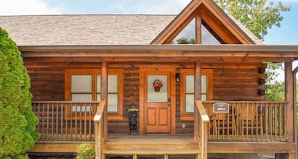 Resort Cabin 3Br w/Hot Tub & Pool @ Dollywood