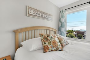 5 Schlafzimmer, Schreibtisch, Reisekinderbett, kostenloses WLAN