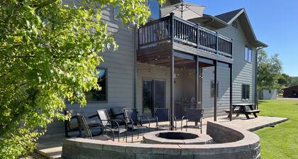 Deadwood & Sturgis 5 bedroom next to golf course