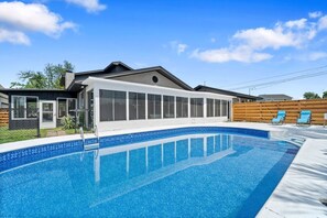 Pool - Epic 5BR w/ Game Room | Pool + Hot Tub + Hammocks (Panama City)