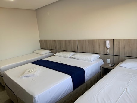 Standard Triple Room | Hypo-allergenic bedding, free WiFi, bed sheets. HOTEL SEVEN