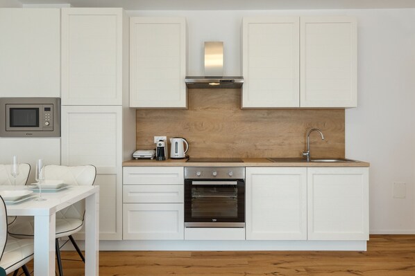 Fridge, microwave, oven, dishwasher
