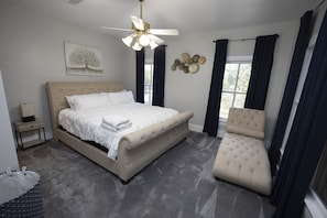 3 bedrooms, desk, iron/ironing board, WiFi