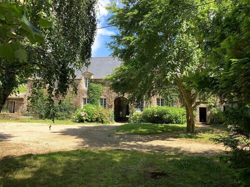 17th century property between the pink granite coast & Lannion, Studio 27m2 