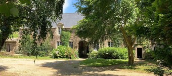 17th century property between the pink granite coast & Lannion, Studio 27m2 