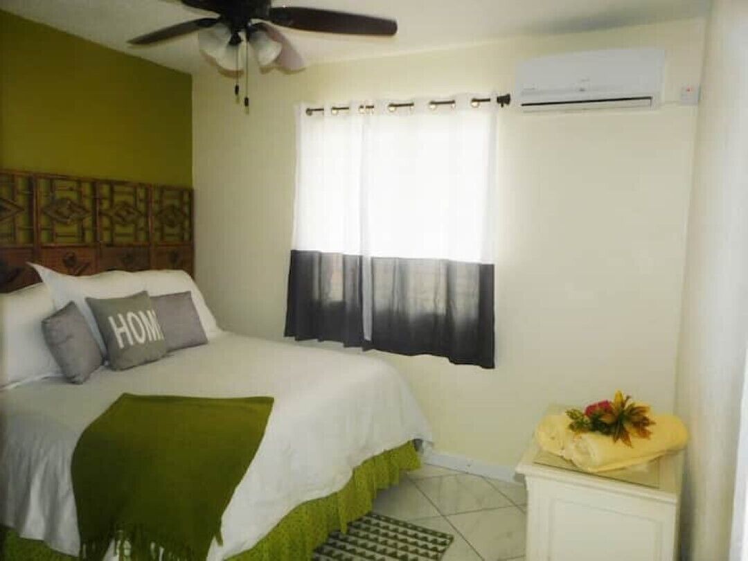 3 bedrooms, in-room safe, iron/ironing board, free WiFi