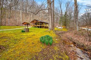 Property grounds - Lazy Lane Cabins - Lane's End (Laurelville)