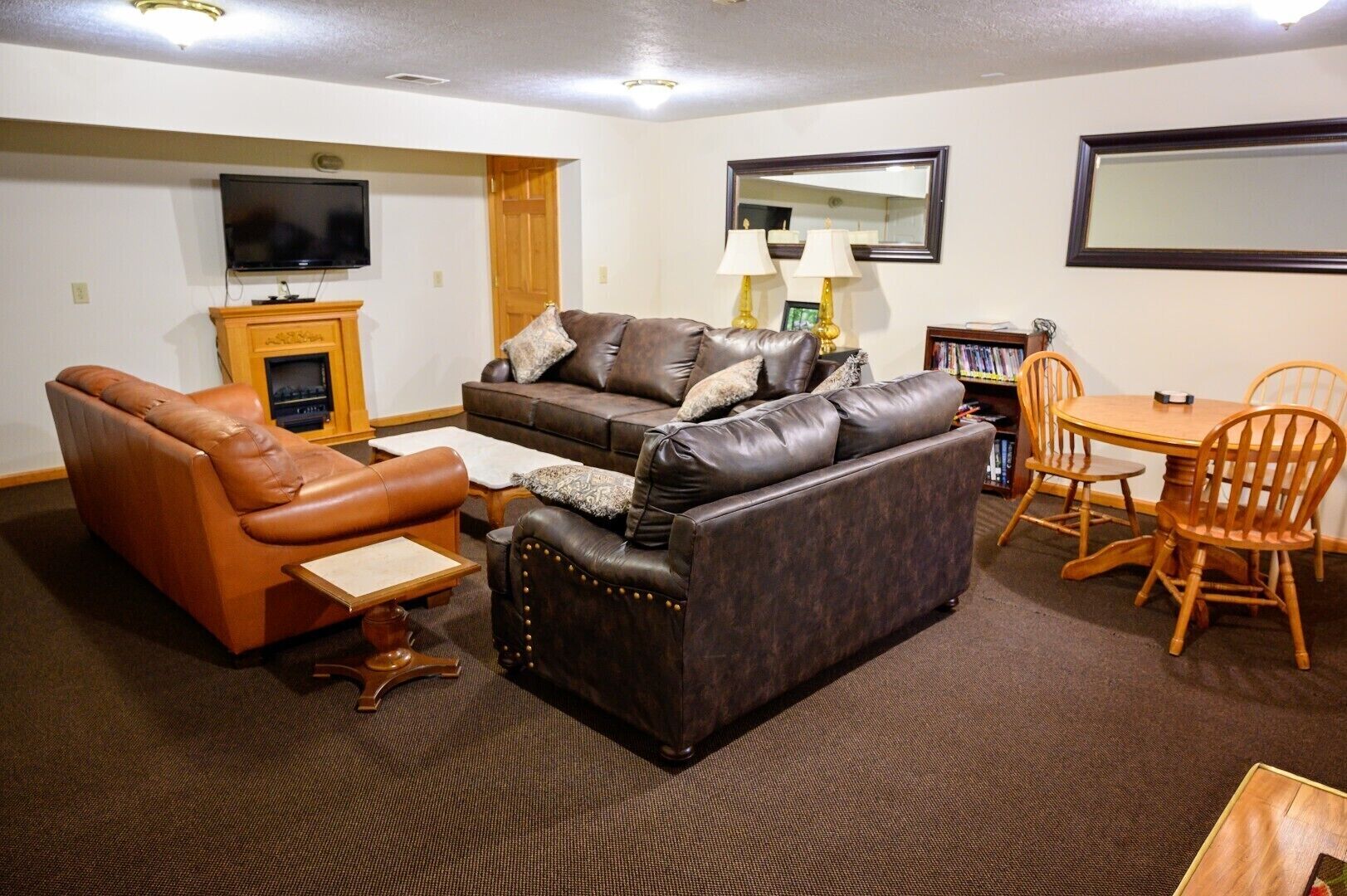 Smart TV, fireplace, DVD player