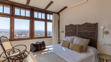 2 quartos, ferros/tábuas de passar roupa, Wi-Fi de cortesia