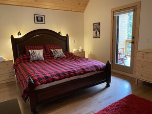 3 soverom, skrivebord, wi-fi og sengetøy