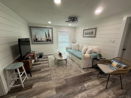 Coastal Cottage Retreat | Foosball table | Firepit