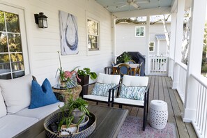 Outdoor dining - COASTAL HEAVEN!!! Spacious home w great outdoor living space w fireplace/TV (Isle of Palms)