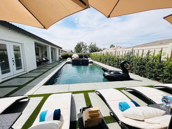 Outdoor pool, a heated pool