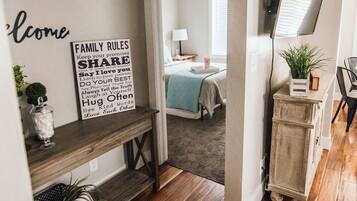 3 bedrooms, desk, iron/ironing board, travel cot