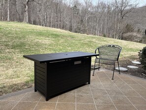 Terrace/patio - Mamaws mountain view Quiet country setting in the middle of a lot of attractions (Fletcher)