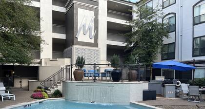 Apartment in Houston galleria mall area
