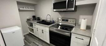 cozy & beautiful basement apartment