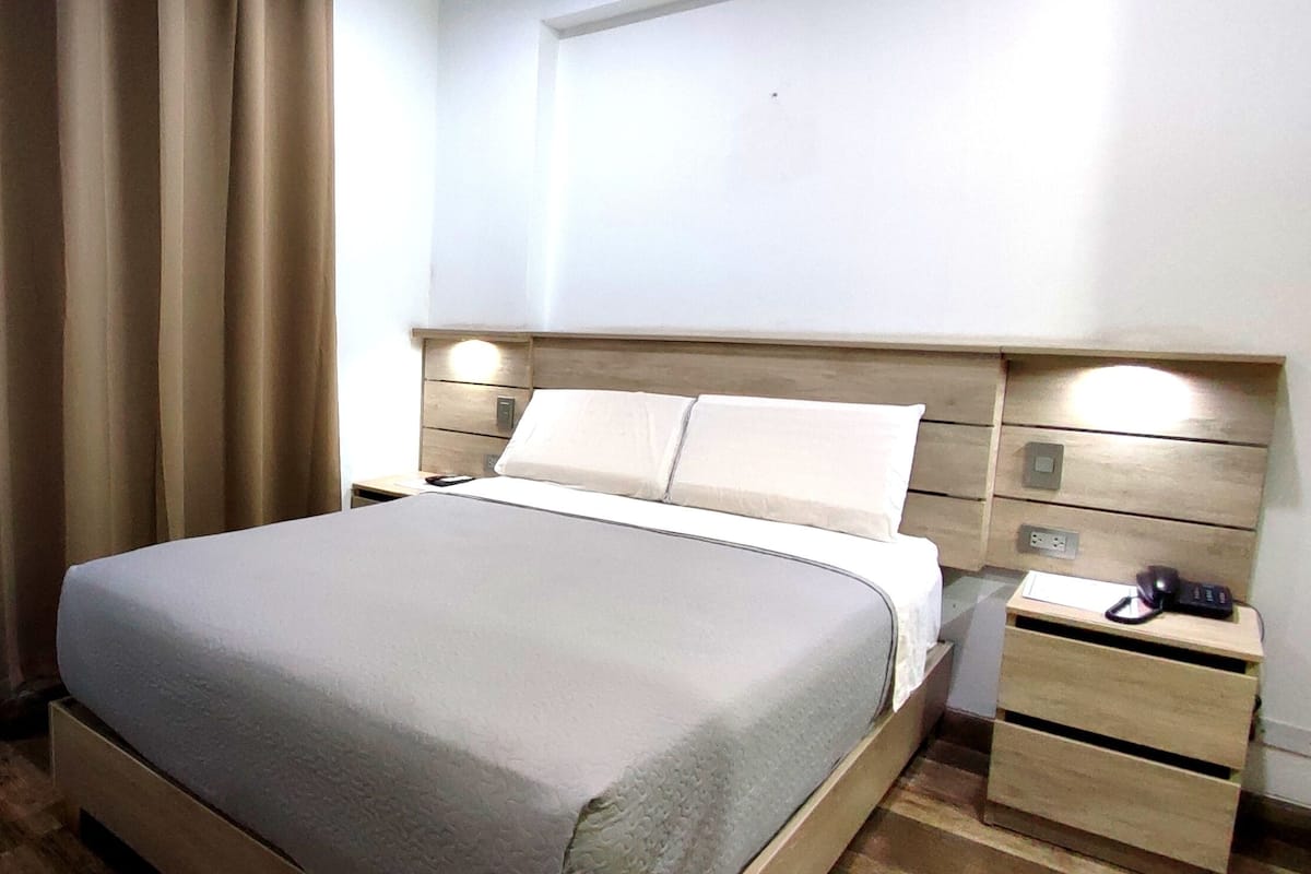 Chambre Standard, 1 chambre, non-fumeur, salle de bains attenante