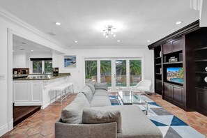 Smart TV, fireplace, video games, DVD player