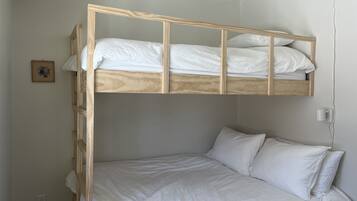 2 chambres, bureau, Wi-Fi gratuit, draps fournis